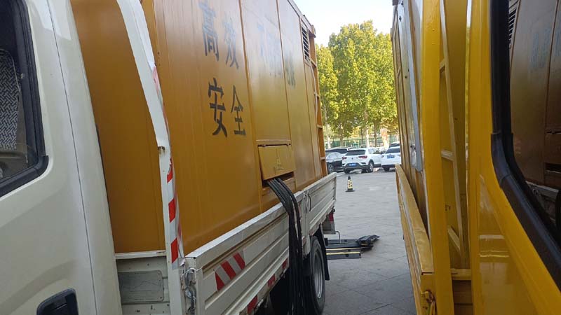 天峨如何判断柴油发电机组和UPS电源的切换时间是否符合要求？